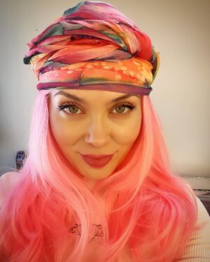 Anca Dumitra Instagram - entering my pink era👩🏻‍🎤