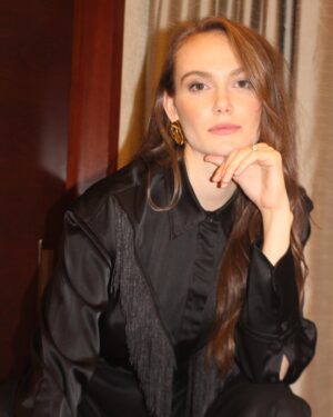 Andi Matichak Instagram - 🖤🖤🖤 @commission_official 

Makeup: @meganlanoux 
Hair: @claraleopard 
Styling: @madelynnrose 
Look by: @commission_official 
Jewelry: @monicasordobk