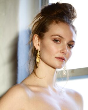 Andi Matichak Instagram - @the.baremag ✨🖤