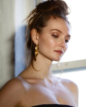 Andi Matichak Instagram - @the.baremag ✨🖤