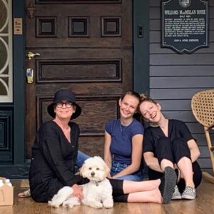 Andi Matichak Instagram - My cinematic family. Virtually for press and in the flesh on our last day of filming #HalloweenKills. 🧡🧡🧡