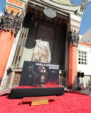 Andi Matichak Instagram - It was surreal and such an honor to be present with this incredible woman at her hand and footprint ceremony at the Chinese Theater the day after the @halloweenmovie premiere. I’ve always felt it’s impossible to encapsulate who Jamie is, but @melaniegriffith said it best, “she is everything everywhere all at once”. You deserve this and so much more @jamieleecurtis 🤍 You inspire us all.