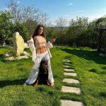 Andi Tóth Instagram – HOME 🌞🐺🌳🪵🧘🏾‍♀️