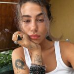 Andi Tóth Instagram - 🚬🧯