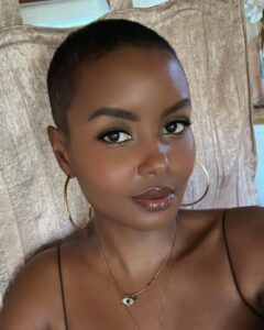 Andrea Bordeaux Most Liked Photos and Posts