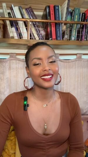 Andrea Bordeaux Instagram - A little love note for those of you who either didn’t know or needed the reminder. ✨🌹✨
.
Like and share this with someone else who needs it.♥️