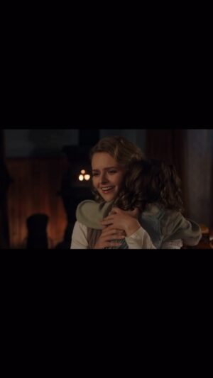 Andrea Brooks Instagram - 🚨SEASON 11 TRAILER🚨 
💕friendship,romance,hope 💕 
#hearties