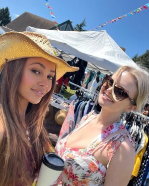 Andrea Brooks Instagram - I’ll be wearing this gal’s swimwear designs all summer long! 🌺🌸🤠😎
