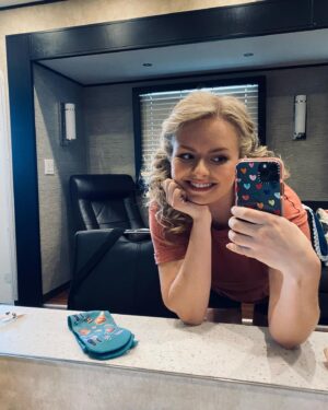 Andrea Brooks Instagram - Even though we’re shooting in the middle of a massive heat wave, it feels so fabulous to be back in Hope Valley. Thankful for this crew, cast, network, and every single person who has helped us reach this milestone season. Also- thankful to @deneandale who has kindly let me steal the famous hair/makeup department socks. Luckily they’re not argyle. 🧦 #hearties