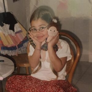 Andrea Del Boca Instagram - Hace 23 años, mientras  LuisMi cantaba Sueña, te mire a los ojos por primera vez. En ese instante conocí  el amor incondicional. Te admiro, respeto, acompaño, aprendo de vos y a tu lado, SOS UNA GRAN MUJER.!!
Viniste a este mundo con una misión. 
Que tus sueños sean tus logros en la vida. 
Gracias por elegirme como tu mamá. Gracias por enseñarme a ser mamá. 
Te amo con el alma.!!
Felices 23 Anna❣️❣️
