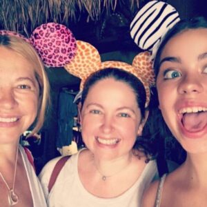 Andrea Del Boca Instagram - Hermana, Amiga, Confidente, Compinche, Compañera de aventuras y viajes…entrañable en todas sus formas..!!!
Feliz Cumpleaños Sisi.!!
Siempre a tu lado.!!

TE AMO HOY… AYER… Y MAÑANA.!!!

@anabelladelboca @bellisima91356 
@annadelboca 

#love #amor #sisters #hermanas #dauther #hija #togheter #siemprejuntas
