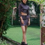Andrea Kevichusa Instagram - Y2K revival era with PUMA.👸🏻 Link to shop this look on my story. 📸- @infinityprojkt