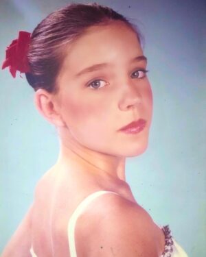 Andrea Parker Instagram - #fbf Little Andy at 10years old 
#NewportBallet It was my first recital on pointe and I was quite serious about it all

Shout out to @macaulay369 for the endless  hours chauffeuring me from class to rehearsals day after day,for so many years. I love you. Your sacrifices made it possible for me to follow my dreams ❤️