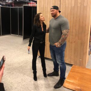 Andrea Parker Instagram - In honor of #tbt and the glorious death of #SerGregor in last week's #Cleganebowl, thought I would share the story of When Andy Met The Mountain!  This literal giant of a man, @ThorBjornsson - who couldn’t have been sweeter or more charming, is the #WorldsStrongestMan irl. I had the pleasure to sit next to him signing autographs during the #ParisManga convention last year and he was a delight.  I’m very tall (6’3” in the shoes I’m wearing here) and look at him tower over me - He explained that to maintain his size and strength he must eat every two hours!  He ate meal after meal, all day long, and when there was a break, he took a nap and his lovely and very petite wife curled up like a kitten on top of him. You can learn more about this amazing man here https://youtu.be/eqpsx9T4MhA  #TheMountain #ThorBjornsson #GOT #paris #bts  #actorslife #gameofthrones