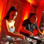 Andrea Pomeje Instagram - …po boku MISTRA @djflux.cz 🙇🏻‍♀️🫵🏼🎩 TAKOVÝ normální firemní event 😎🤙 BYLO MI CTI! 🫱🏻‍🫲🏼 #freestyledjing