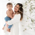 Andrea Quattrocchi Instagram - Nosotros hace un año🥹 Recuerdo de la sesión de fotos del día de la madre el año pasado♥️ ¡La vida va demasiado rapido! Miro estas fotos y ya no tengo ese bebé que se ve ahí 🥲