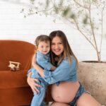 Andrea Quattrocchi Instagram - Nosotros hace un año🥹 Recuerdo de la sesión de fotos del día de la madre el año pasado♥️ ¡La vida va demasiado rapido! Miro estas fotos y ya no tengo ese bebé que se ve ahí 🥲