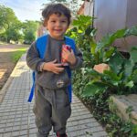 Andrea Quattrocchi Instagram - Bruno esperando para ir a lo de su abuela aprovechando que salio el🌞♥️ y secuencia exacta de cuando descubrio lo que llevaba para acompañar su meriendita y tomó ahi mismo🤣😅 @kampito.py