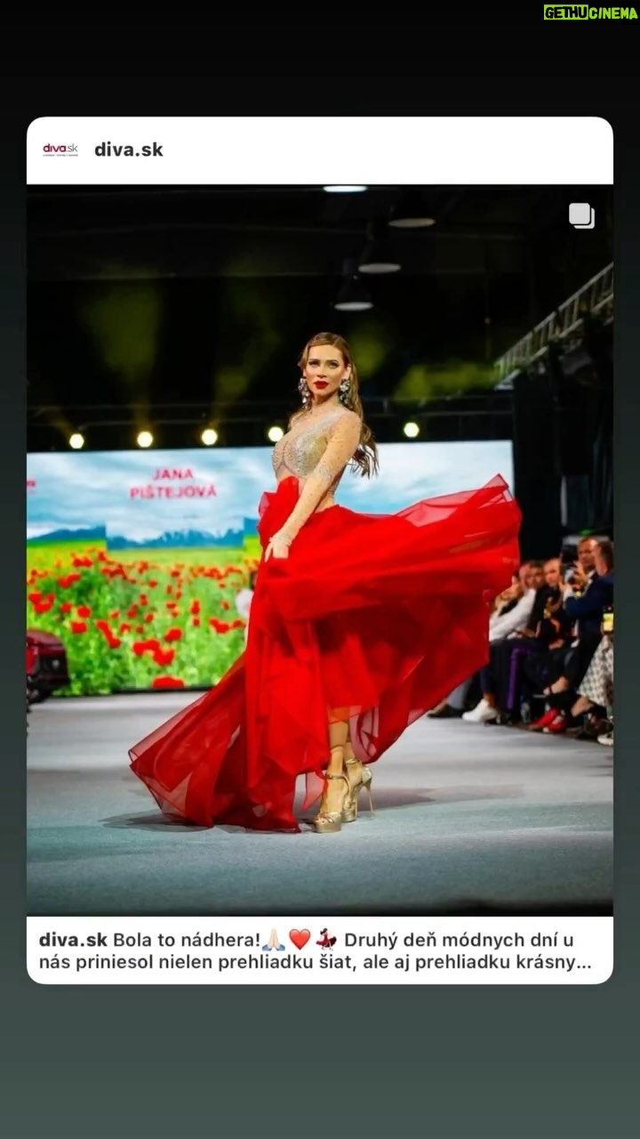 Andrea Verešová Instagram - Bola to nádhera 🥰 Thank you for having me @jana_pistejova_pistejka ❤️🔥 💃 As always a big honour and a real pleasure to be a part of such an amazing fashion show and to could catwalk in your masterpiece dress. #womanpower #reddress #catwalk #fashionshow #newcollection #janapistejova #bmd #redcarpet #womensfashion #hautecouture #makeup @zuzanasutjak #hair @hairculles 🎥 @focus2camera