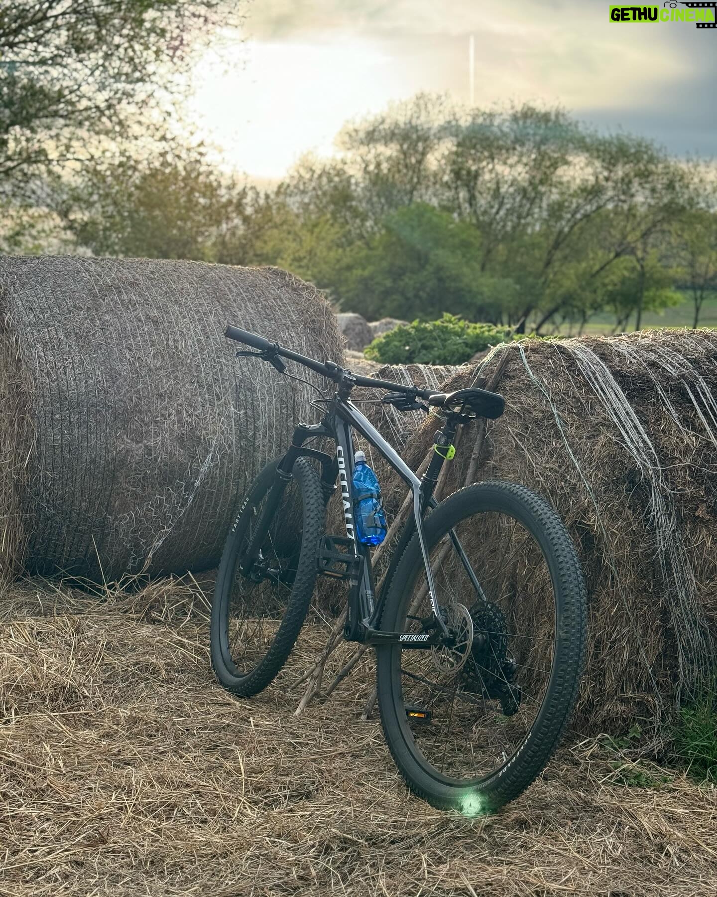 Andrea Verešová Instagram - What i love🫶 #myaddiction …🚲 And what´s yours ?