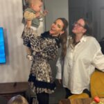 Andrea Verešová Instagram - Takéto chvíle zbožňujem. 🥰 V živote sa nedá stihnuť všetko ani byť vo všetkom dokonalý , ale na rodinu sa snažím nájsť vždy čas. Aj keď veľa pracujem a cestujem. .. Takéto chvíle sú pre mňa nenahraditeľné a naplnia moje srdce láskou a radosťou ešte na dlhú dobu. ❤️ #unconditionallove #family