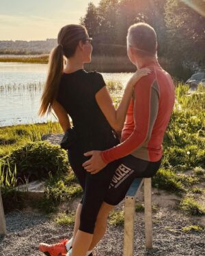 Andrea Verešová Instagram - 1.St May🌸🫶

Strong marriage is born the moment a husband and wife decide to stop fighting against each other and start fighting for each other together. 

…after all of this over , you are going to come out stronger than ever before ✌️🥰
