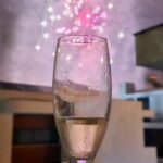 Andreia Dinis Instagram - ✨️Bem-vindo 2️⃣0️⃣2️⃣4️⃣ ✨️ Se trouxeres os 12 desejos que pedi, quando comi as 12 passas, isto vai correr bem 🤣 Um bom ano para todos com saúde, alegria e alguma loucura à mistura (como se vê pela última foto. Lol). Cheers 🥂 #2024 #welcome2024 #happynewyear #felizanonovo