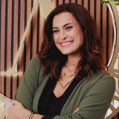 Andreia Dinis Instagram - Há uns dias estive no @institutoareluna e celebrámos o aniversário da fundadora @dra.areluna e ainda o botox day. Não conhecia o espaço e amei. Bom ambiente, profissionalismo e atenção da equipa e, claro, muita animação!!! #sitios giros que conhecemos no Porto
