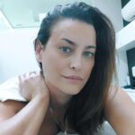 Andreia Dinis Instagram – Mais alguém por aí aflito das costas? Desde sempre o meu “calcanhar de aquiles” mas nos últimos tempos não está facil. 😵‍💫
Bendita fisioterapia para aliviar um bocadinho. 

#back #pain #arh