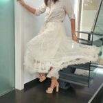 Andreia Dinis Instagram – É 6a feira e ainda não chove….let’s dance!!!
Planos para o fim-de-semana?

#dance #mood #spring #friday #andreiadinis