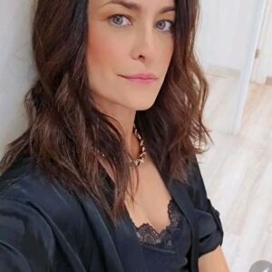 Andreia Dinis Instagram - Só para vos desejar bom fim-de-semana 
Agora já com o cabelinho arranjado. A sentir-me outra 😉

#hairday #feelit