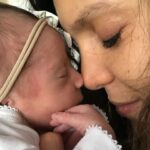 Andreia Rodrigues Instagram – ALICE! 6 anos! 6 anos daquele que é o maior amor de todos! 6 anos desde que também nasci, como mãe…pela primeira vez! 6 anos de uma enorme aprendizagem e descoberta! De tantas emoções e tantas cores! 6 anos a viver com o coração fora do peito! 6 anos de doçura, de tantas aventuras e conquistas! De um amor que é cada vez maior! ALICE! ❤️🩷