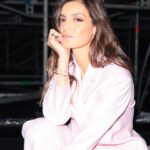Andreia Rodrigues Instagram – Hoje, na Gala da @associacaosaracarreira ! De Rosa, a cor desta associação, a cor da Sara, a cor do Amor, o maior de todos os super poderes! 💗💫

#fotos @joaopaulo____________