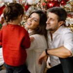 Andreia Rodrigues Instagram – Uma pausa, nos preparativos, para vos desejar um Feliz Natal, com muito amor e alegria à mesa – e nas vossas vidas! São os votos Família Rodrigues Oliveira 😉♥️🎄💫 E agora, vamos continuar nesta azáfama boa – ainda há um presente para embrulhar, terminar a decoração da mesa e filhoses para fazer e mais uma coisa ou outra 😅😍!