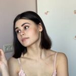 Anfisa Vistingauzen Instagram - Когда ты не куришь, и из всех сигарет у тебя дома только детская палочка брата с сестрой ⠀ #куритьвредно #самопробы
