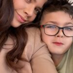 Angélica Celaya Instagram - Aunque mi camino se ha vuelto más solitario. Entre mis brazos tengo el recuerdo constante del amor más grande que estoy viviendo. Por todos los días del calendario. Por cada segundo que pasa, por cada suspiro que sucede cuando te veo. Te amo❤️ Always my valentine My baby boy blue @angel_alessandro_garcia #valentines