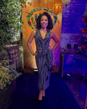 Angel Parker Instagram - Magical night celebrating our Emmy Nomination for @DollyParton #MountainMagicChristmas. Great friends. Great party. Thank you @warnerbrosentertainment 🥂

Hair: @hairbyv_llc 
Makeup: @missdrini 
Dress: @csiriano