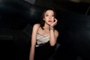 Actress Angel Wang HD Photos and Wallpapers May 2024