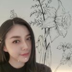 Angel Han Instagram - 到一家漂亮舒服的咖啡廳❤️❤️❤️