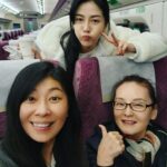 Angel Han Instagram - 好榮幸好開心可以跟娟姊 @judy_3618 演母女❤️❤️❤️ 雖然只有一場戲而已……🥹🥹🥹