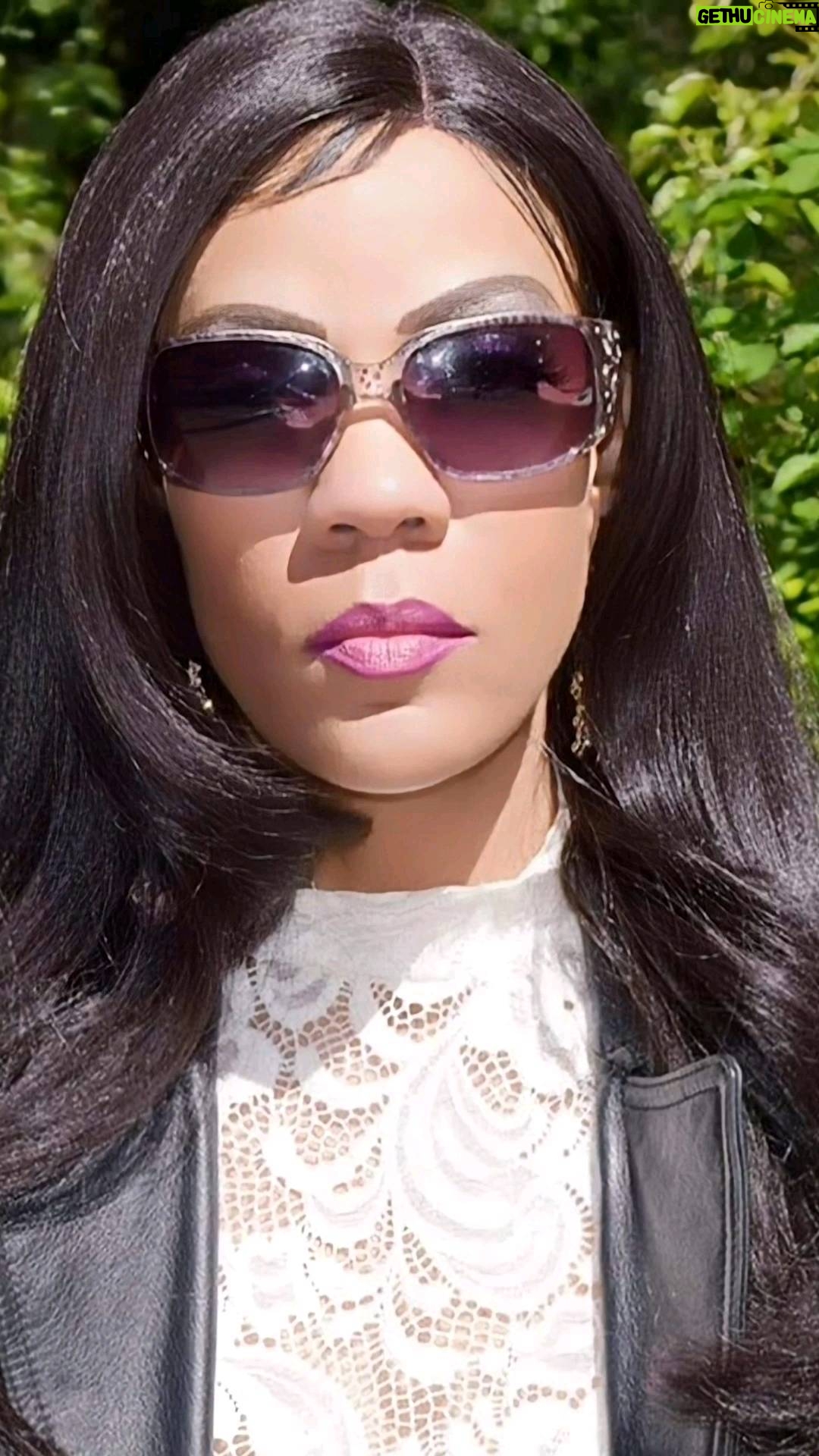 Angel Sessions Instagram - When you love someone, you'll wait for them. Wait For Me, my new single, out now all digital major stores and streaming services. #AEE🔥🔥🔥🔥❤️