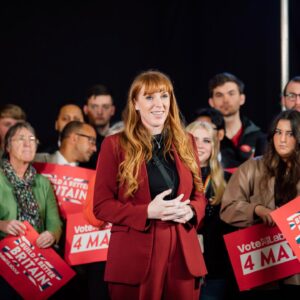 Angela Rayner Instagram - Let’s build a better Britain, together.

Vote Labour on Thursday 4th May.

#localelections #localelectionsmatter #labourparty #labourdoorstep #votelabour #votelabour🌹