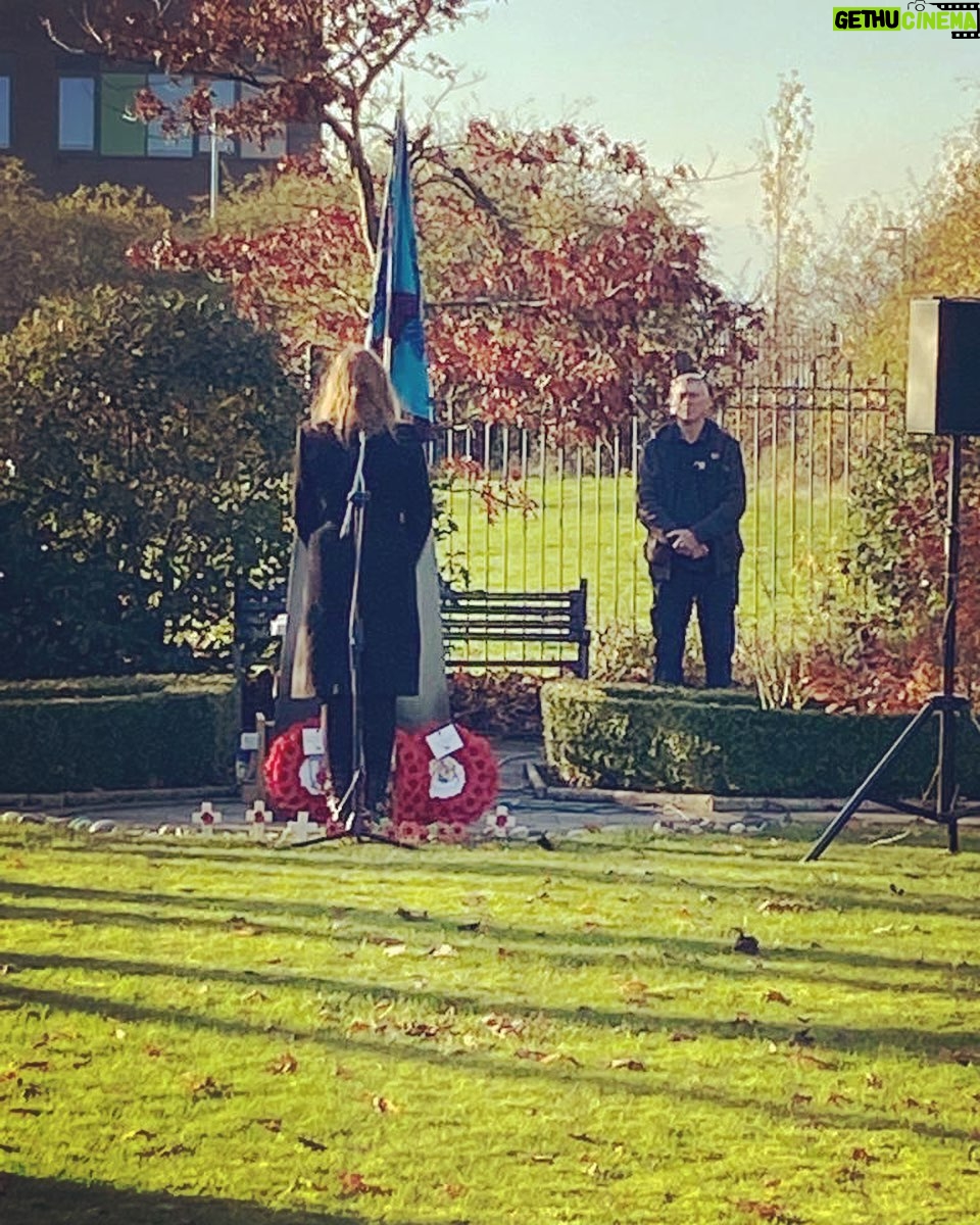Angela Rayner - 3.3K Likes - We will remember them.
#remembranceday #rememberancesunday
#remembrance #lestweforget🌺 #lestweforget🌹 #lestweforget❤️
