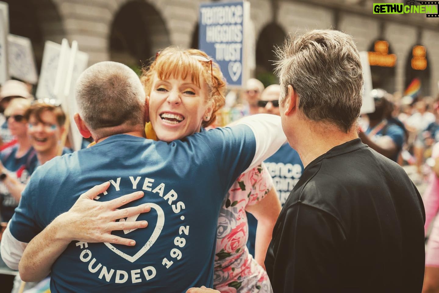 Angela Rayner - 3K Likes - 40 years ago Terry Higgins became one of the first people to die from AIDS-related illnesses.
Proud to march again with old friends in his memory - and to mark four decades of @thtorguk supporting people affected by HIV.
#pride #pride🌈 #loveislove
#aids #hiv