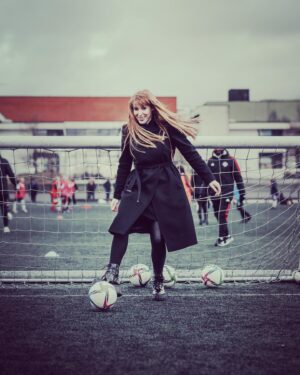 Angela Rayner Instagram - I won’t quite make the starting eleven today - good luck to all those playing this afternoon! ⚽️#womensfootball #vitalityfacup 

#football #girlsfootball #fawsl #wsl #facup #labour #labourparty