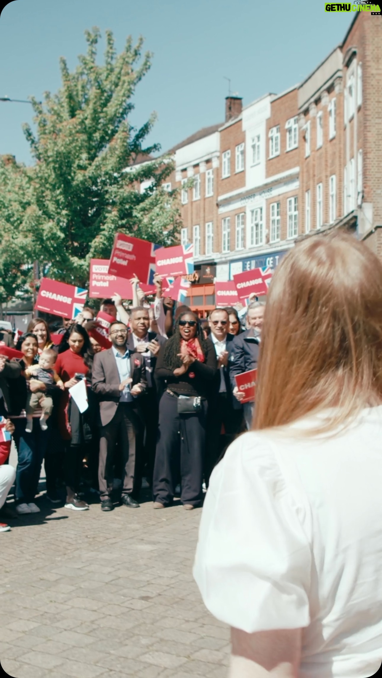 Angela Rayner - 2.4K Likes - Monday motivation. ☀️
It’s time for change. 🌹
Let’s make it happen. 👆🏻
