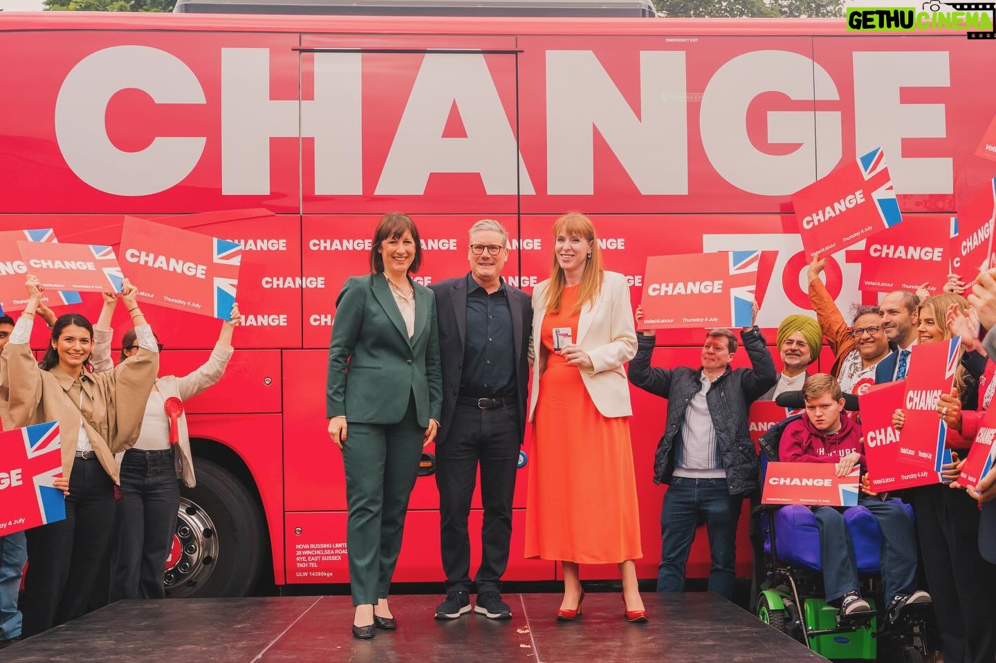 Angela Rayner - 2.4K Likes - We’ve powered up the battle bus.
Now Labour’s ready to power up Britain.
It’s time for change. 🌹