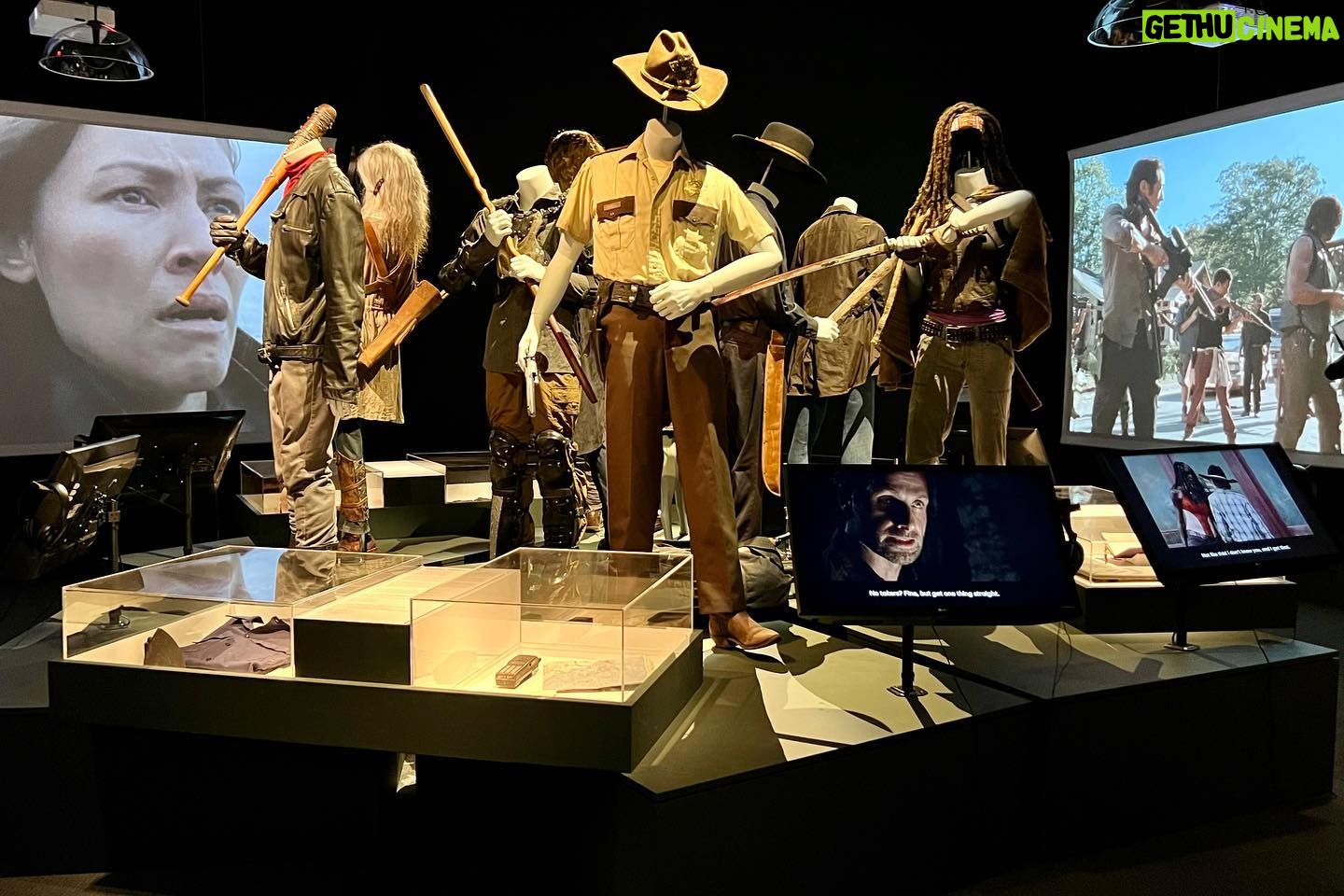 Angela Kang Instagram - If you’re in New York for #NYCC, I highly recommend checking out the LIVING WITH THE WALKING DEAD exhibit at MoMI @movingimagenyc!! It’s a beautifully curated retrospective of the series with rare bts materials, costumes, props, makeup and even fan art. I visited back in July and it was so worth the trip. Link in bio for more info (exhibit runs through 1/1/2023) 🧟 #TheWalkingDead #TWDMoMI