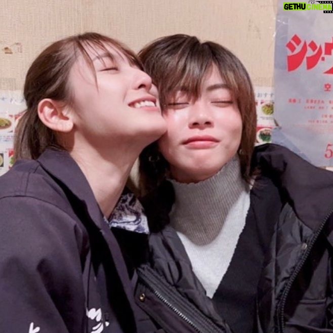 Angela Mei - 14.6K Likes - 遅くなっちゃったけど昨日は初変身から3年目でした!めでてえ!!!!!!!!
一枚目は初変身の日に撮った狼煙です
神代玲花を演じれたこと
仮面ライダーサーベラになれたこと
大好きな永遠の相棒ができたことに感謝です
ゆきの演じるサーベラが強くてかっこよくて美しくて本当に大好きなの
やっぱり
#サーベラ様しか勝たん