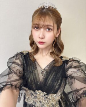 Angela Mei Instagram - お誕生日でした🎂
今年は27日に生誕祭も開けて面と向かってお祝いもらえて、生誕後にはマネさんや普段お世話になってるスタッフさんがみんなでお祝いしてくれて
SNSでもみんながたっくさんお祝いしてくれて
誕生日前日には大好きな友達がカウントダウンでお祝いしてくれて
本当に幸せな誕生日を過ごせました、愛感じてます
今年もよろしくね、みんなだいすきだよ